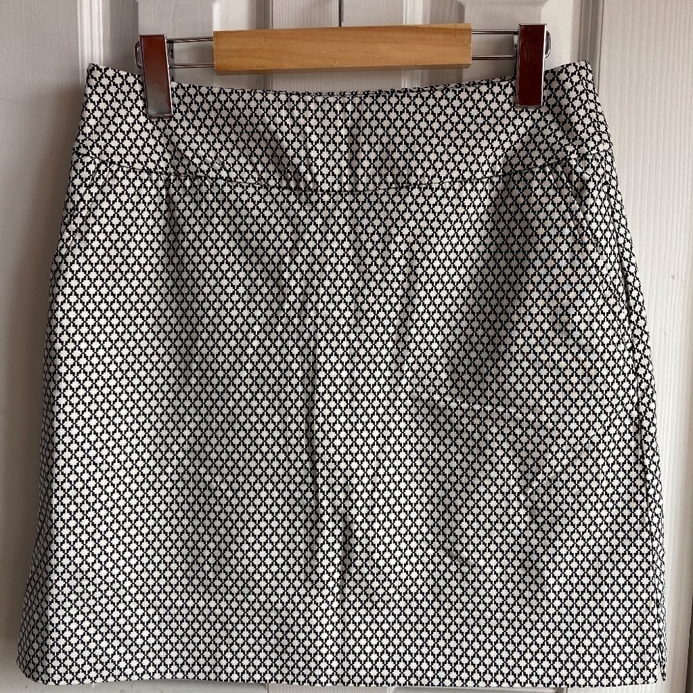 SC&CO SKORT SIZE 4